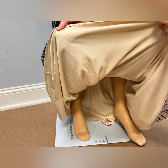 Women’s Black Double V-Neck Lace Sequins Mermaid Evening Dress Open Box - Picture 6 of 7